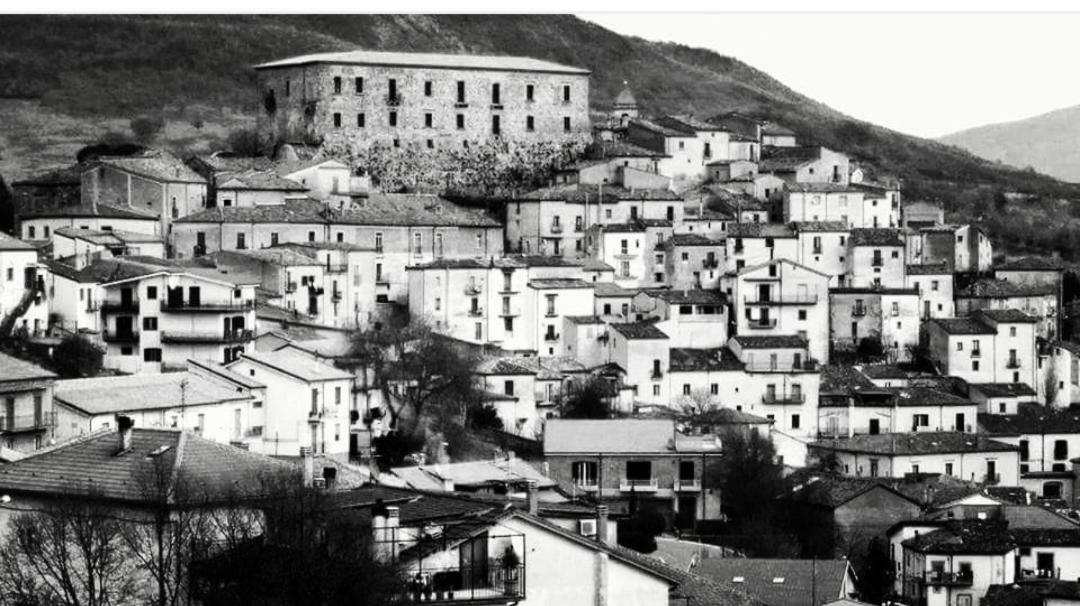 Hotel Il Volturino Calvello Экстерьер фото